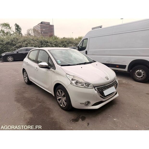 2014 بيجو 208-46720081