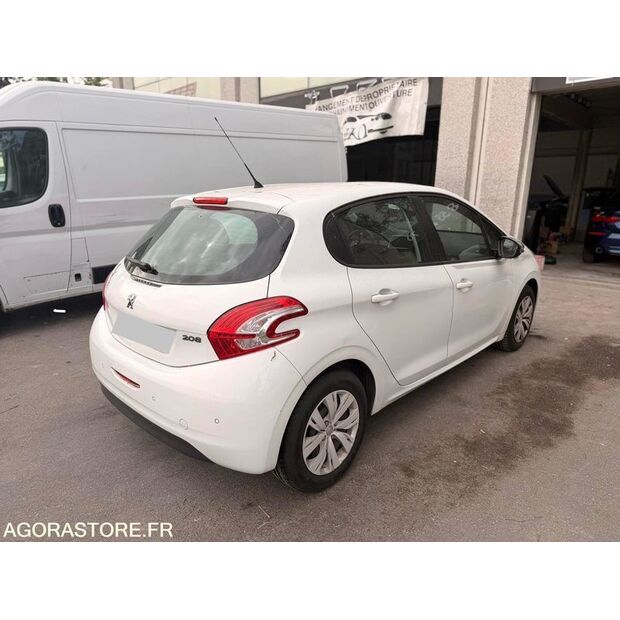 2014 بيجو 208-46720082