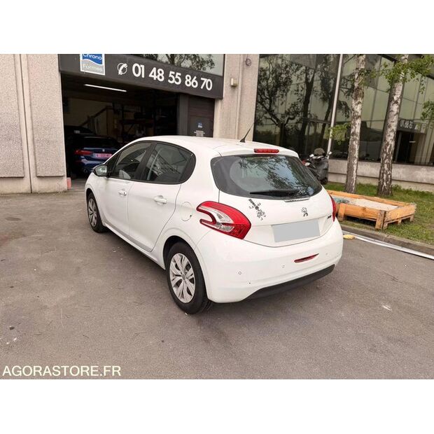 2014 بيجو 208-46720084