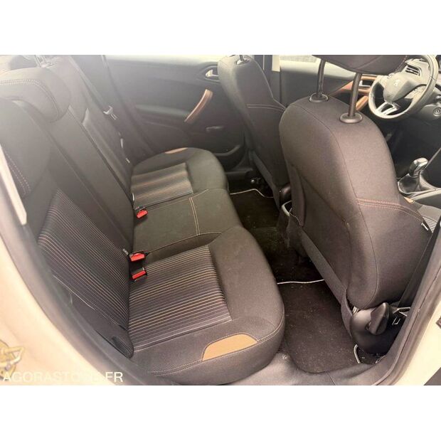 2014 بيجو 208-46720086