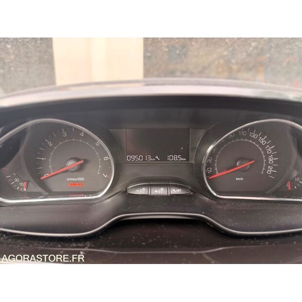 2014 بيجو 208-46720090