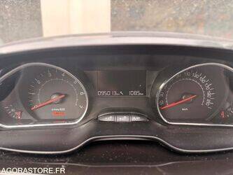 2014-peugeot-208-1444412-46720090