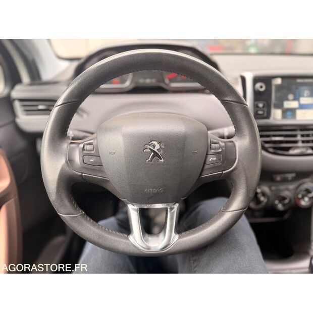 2014 بيجو 208-46720093