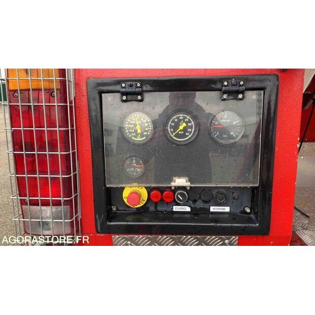 1997 Renault M210-46720119