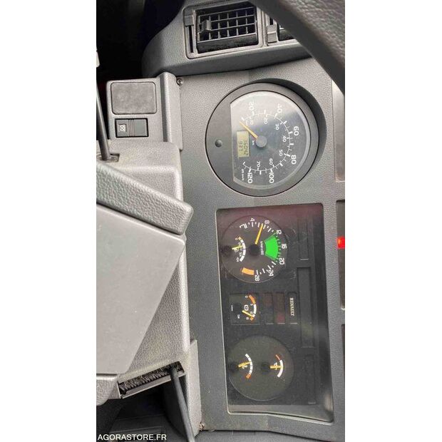 1997 Renault M210-46720128