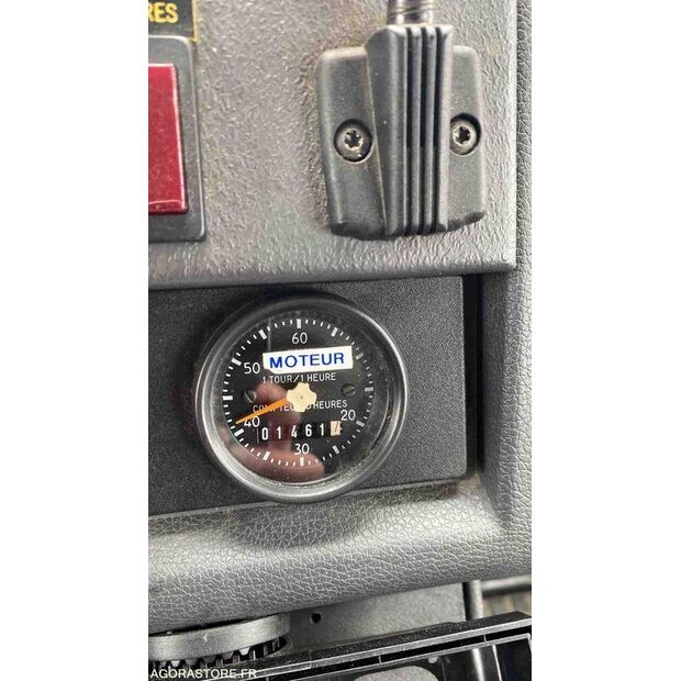 1997 Renault M210-46720133