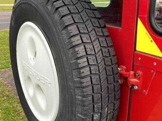 2000-land-rover-defender-1444415-46720153