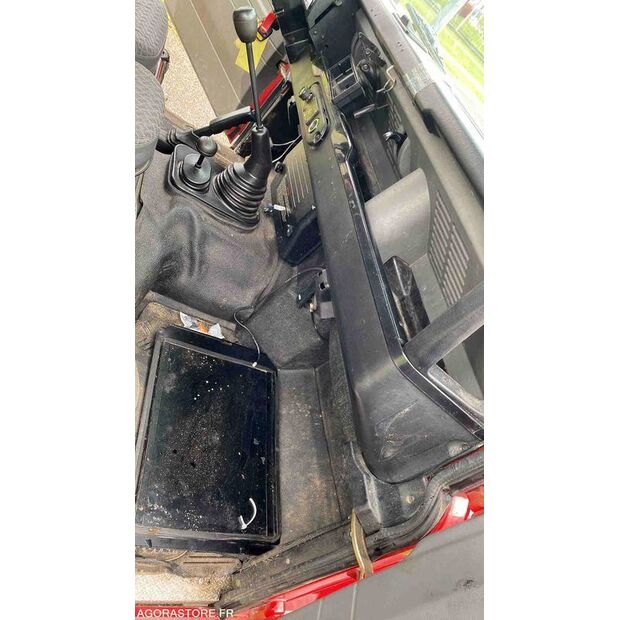 2000 Land Rover Defender-46720154