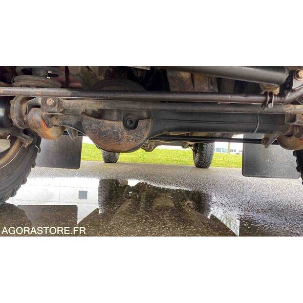 2000 Land Rover Defender-46720158