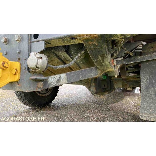 2000 Land Rover Defender-46720162