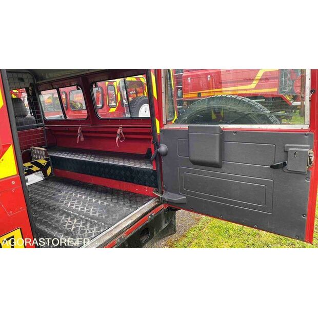 2000 Land Rover Defender-46720166