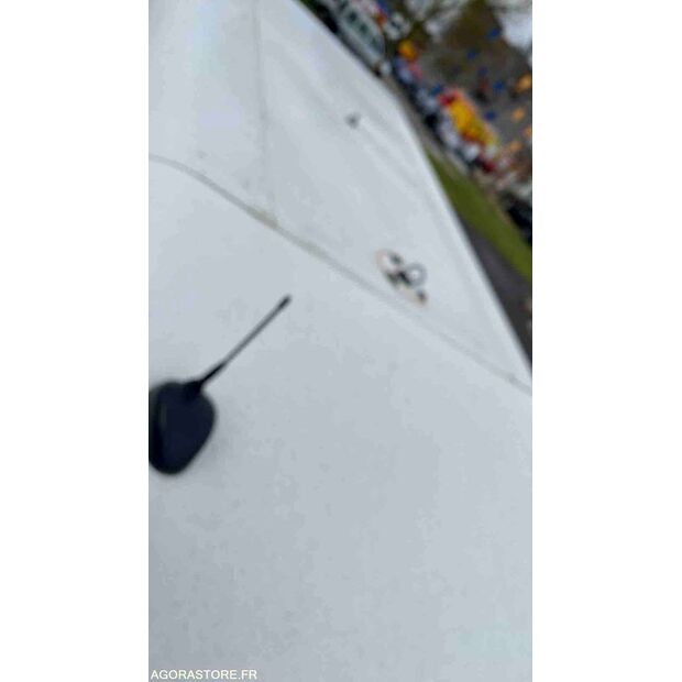 2000 Land Rover Defender-46720168