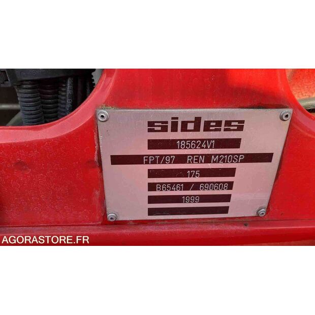 1999 رينو M210-46720251