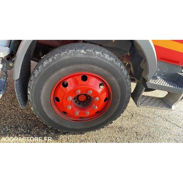 1999 رينو M210-46720252