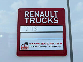 2015-renault-d-1444425-46720476