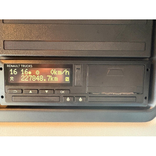 2015 Renault D-46720480