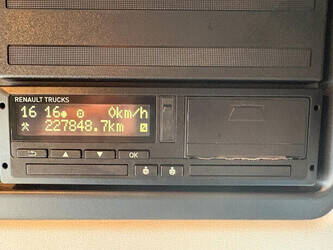 2015-renault-d-1444425-46720480