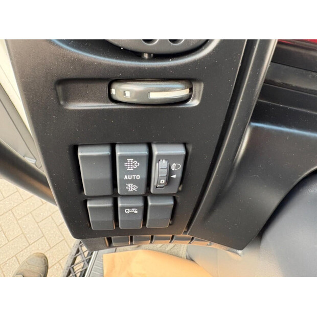 2015 Renault D-46720485