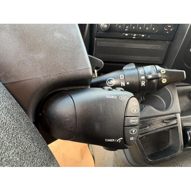 2015 Renault D-46720487