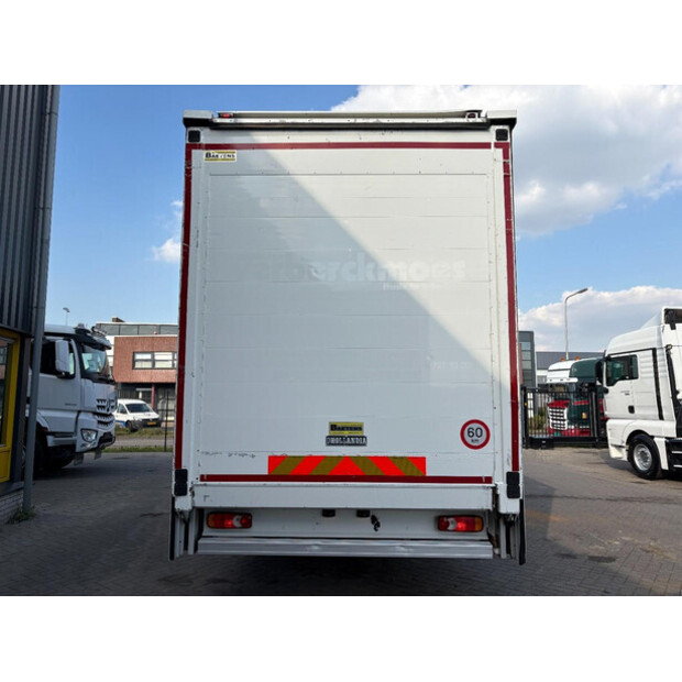 2015 Renault D-46720488