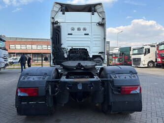 2017-man-tgx-18-480-1444426-46720504