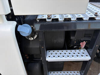 2017-man-tgx-18-480-1444426-46720519