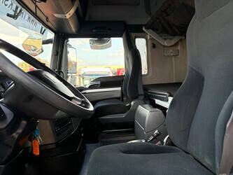 2017-man-tgx-18-480-1444426-46720525