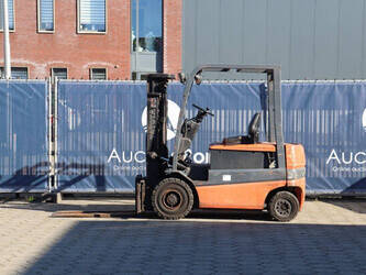 2001-toyota-fbmf25-1444427-46720555