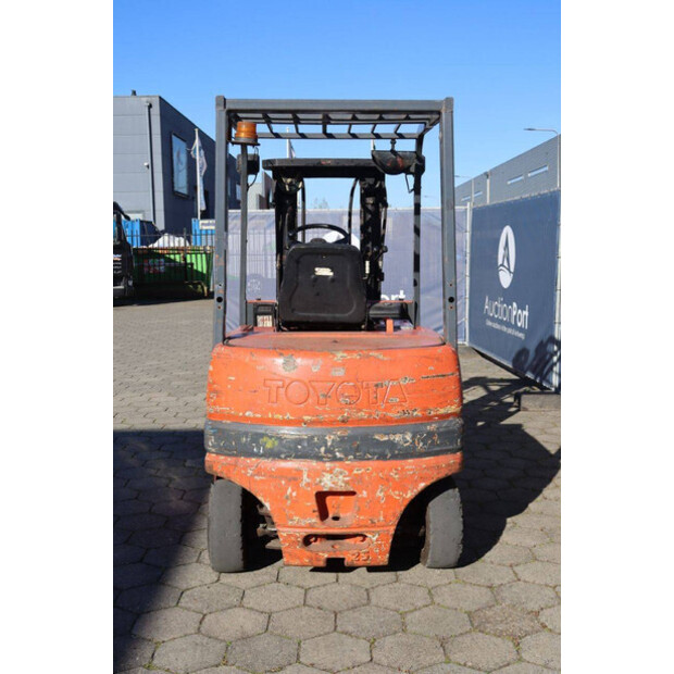 2001 Toyota FBMF25-46720558