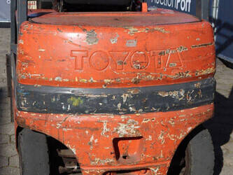 2001-toyota-fbmf25-1444427-46720569