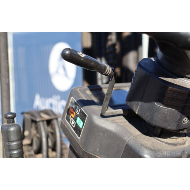 2001 Toyota FBMF25-46720577