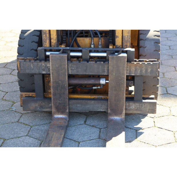 Komatsu FD20-7-46720605