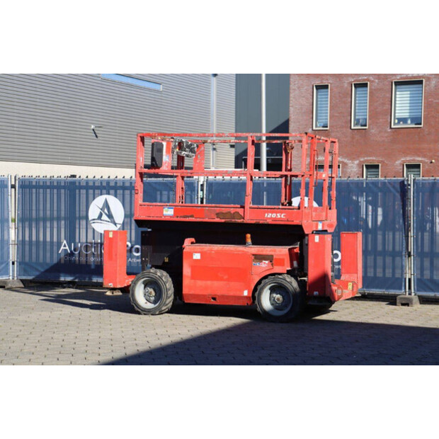 2011 مانيتو 120 SC-46720634