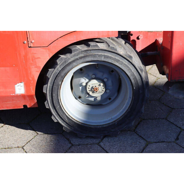 2011 مانيتو 120 SC-46720643