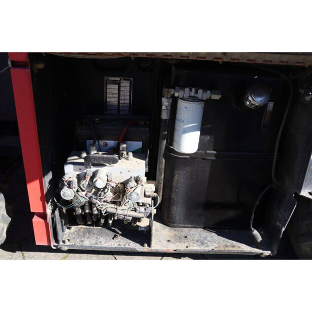 2011 مانيتو 120 SC-46720647