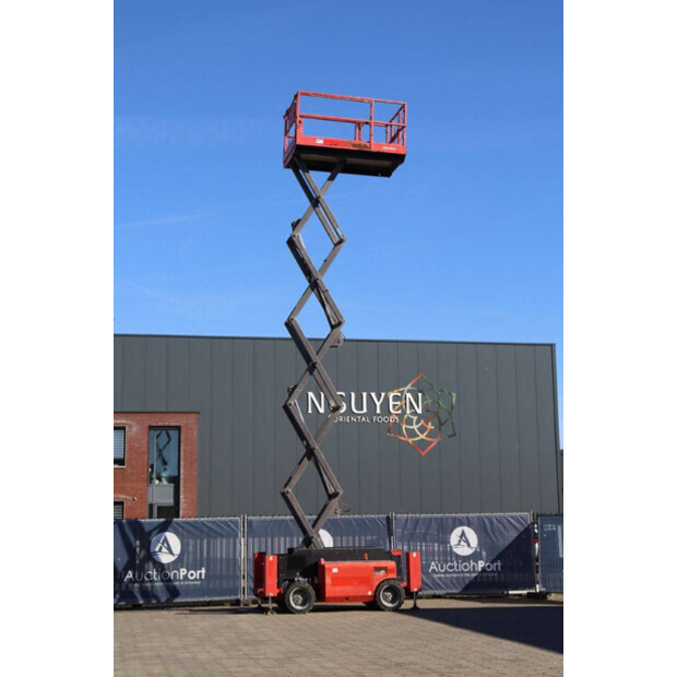 2011 مانيتو 120 SC-46720657