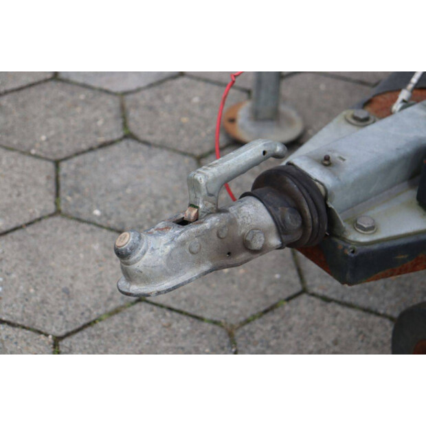 2012 Towerlight VB-9-46720762