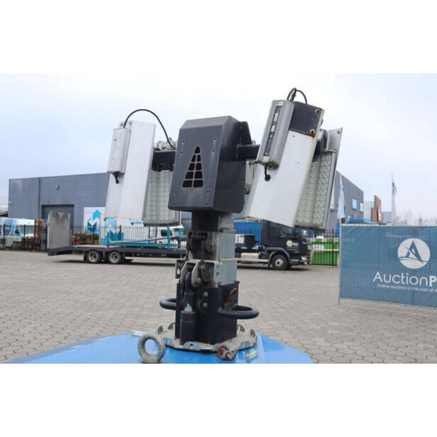 2012 Towerlight VB9LR-1451-46720806