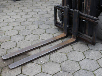 2005-toyota-7fbmf25-1444442-46721055