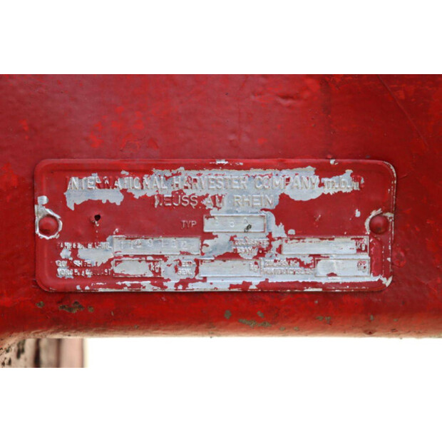 1972 ام سي كورمك 353-46721230