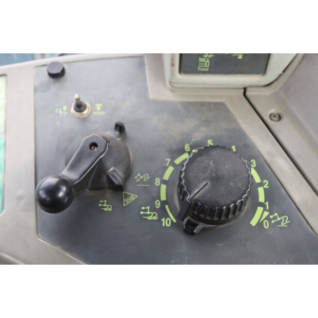 Fendt Favorit 824-46721507