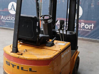 2001-still-r50-15-1444454-46721565