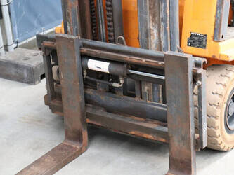 2001-still-r50-15-1444454-46721571