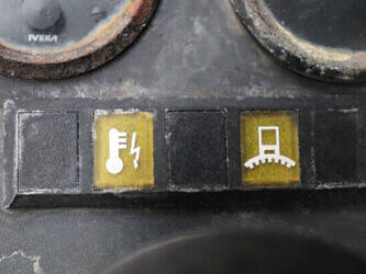 2001-still-r50-15-1444454-46721593