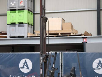 2001-still-r50-15-1444454-46721598