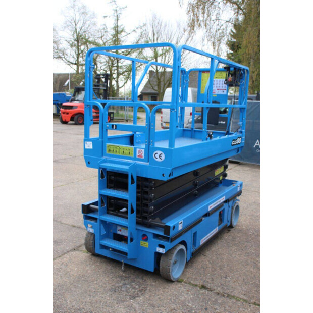 2025 AT CLS08-46721817