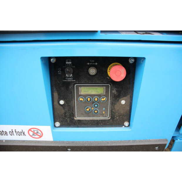 2025 AT CLS08-46721830