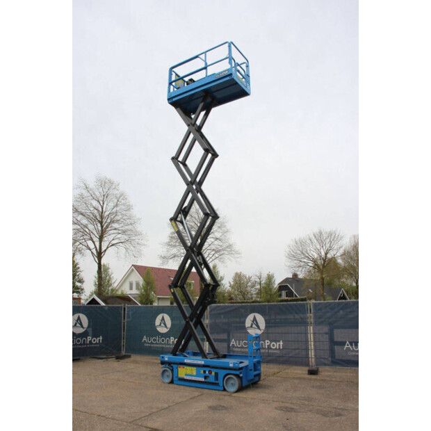 2025 AT CLS08-46721835