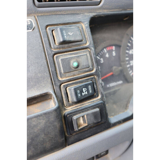 2000 MITSUBISHI Canter 6C15-46721944