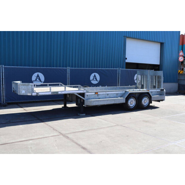 2022 VELDHUIZEN P33-2-46722315